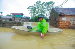 3 người chết, hơn 16.300 nhà dân bị ngập do mưa lũ