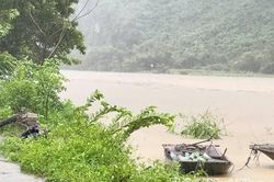 Bộ Xây dựng yêu cầu chủ động ứng phó với lũ trên các tuyến sông