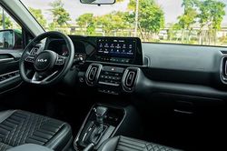 Lý do giá lăn bánh Kia Sonet giảm cực mạnh, rẻ hơn cả Hyundai Grand i10