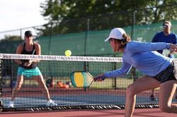 Pickleball trở thành môn thể thao 'quốc dân': Sức hút từ Giải Văn hoá Việt 2026 và 6 điều cần lưu ý để không chấn thương