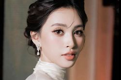 Hoa hậu Tiểu Vy năm 18 tuổi