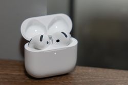 AirPods 5 - tai nghe nâng cấp nhiều về tính năng, giá không đổi