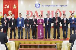 NSNA Trần Thị Thu Đông tái đắc cử Chủ tịch Hội Nghệ sĩ Nhiếp ảnh Việt Nam nhiệm kỳ 2026-2031
