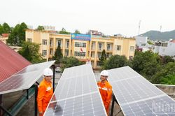 Đẩy nhanh lắp điện mặt trời mái nhà tại công sở, trường học, bệnh viện