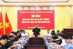 Bàn giao chức vụ Chỉ huy trưởng Bộ CHQS tỉnh Quảng Ngãi