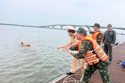 Gần 200 thành viên tập huấn phòng, chống thiên tai, tìm kiếm cứu nạn