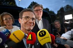 Thủ tướng Thụy Điển Ulf Kristersson từ chức