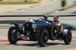 Trải nghiệm lái xe Bentley cổ 100 tuổi