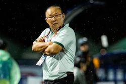 HLV Park Hang-seo gây tranh cãi, bị chỉ trích vì phát ngôn 'bóng đá Thái Lan thua Việt Nam'
