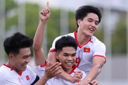 Đánh bại U23 Philippines 2-0, U23 Việt Nam mở toang cửa vào tứ kết
