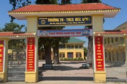 Diễn biến mới vụ thầy giáo xin không nhận chức hiệu trưởng sau sáp nhập trường