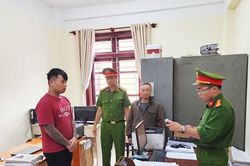Phê chuẩn khởi tố 3 bị can liên quan đường dây mua bán 139 tài khoản ngân hàng