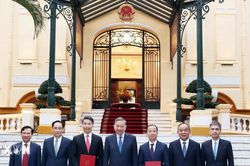 Tổng Bí thư, Chủ tịch nước trao Quyết định bổ nhiệm 2 Đại sứ Việt Nam tại nước ngoài