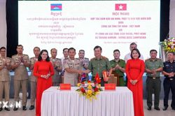 Củng cố quan hệ hợp tác, bảo đảm an ninh trật tự khu vực biên giới