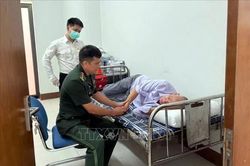 Cấp cứu kịp thời hành khách người Trung Quốc qua cơn nguy kịch