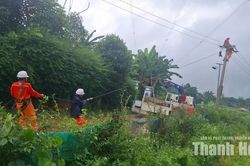 Triển khai các phương án khôi phục cấp điện ngay khi điều kiện an toàn cho phép