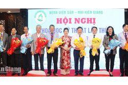 Cập nhật nhiều kỹ thuật mới trong chăm sóc sức khỏe bà mẹ, trẻ em