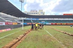 Hoàng Anh Gia Lai khắc phục sự cố mặt sân Pleiku