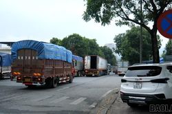 Gỡ “nút thắt” giao thông tại cửa khẩu Kim Thành