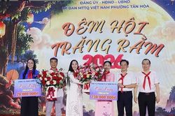 Rộn ràng Đêm hội Trăng rằm tại phường Tân Hòa