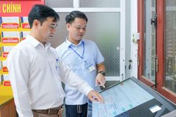 Kiểm tra công vụ, cải cách hành chính tại xã Định Hóa