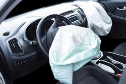 Thông tư 30/2026 siết quy định đăng kiểm: Chủ xe cần khắc phục sớm lỗi túi khí Takata