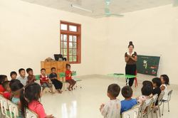 Đường đến trường không còn gieo neo