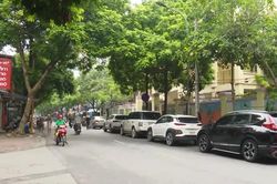 Bãi xe bủa vây trường học ở Văn Quán - Hà Đông