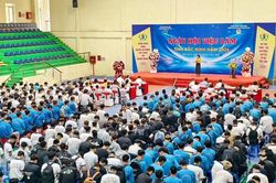 N&acirc;ng cao khả năng th&iacute;ch ứng của lao động thất nghiệp với những đổi thay của thị trường