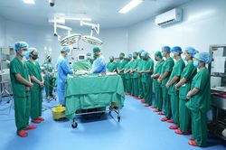 Cha nén nỗi đau mất con, hiến tạng cứu người bệnh suy thận giai đoạn cuối