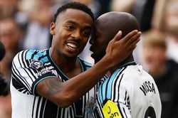 Newcastle giải mã hiện tượng Premier League