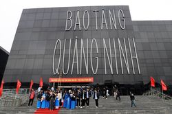 Chấn chỉnh hoạt động hướng dẫn khách du lịch tại Bảo tàng Quảng Ninh