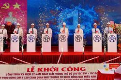 Khởi công khôi phục dòng chảy, tạo cảnh quan môi trường 13,7km sông Hồng