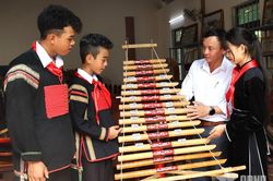 Đàn t'rưng kết hợp công nghệ số