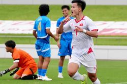 Thắng 2-0, U.23 Việt Nam tiễn U.23 Philippines rời giải