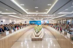 Liên minh phòng thủ hàng hải chuyển sang tác chiến thực địa quanh bán đảo Arab