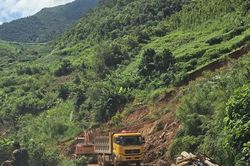 Sở Xây dựng Sơn La khắc phục hậu quả thiên tai, bảo đảm giao thông thông suốt