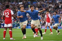 Hạ Arsenal 3-0, Brighton có chiến thắng đậm nhất trong lịch sử đối đầu