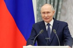 Tổng thống Putin nói về công nghiệp quốc phòng Nga và quan hệ với châu Âu