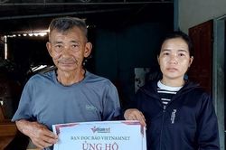 Báo VietNamNet trao hơn 3,8 tỷ đồng đến các hoàn cảnh khó khăn trong tháng 8