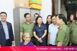 Hơn 200 người cao tuổi được khám, cấp phát thuốc miễn phí