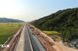 Lập Hội đồng thẩm định Báo cáo nghiên cứu tiền khả thi cao tốc Bảo Hà-Lai Châu