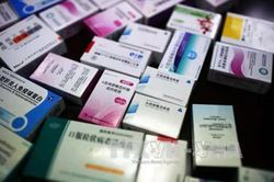 Mỹ cân nhắc nới lỏng hạn chế với dược phẩm với Trung Quốc