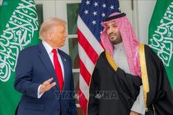 Tại sao Mỹ lại chấp nhận đứng ngoài khi Houthi kiểm soát eo biển Bab al-Mandeb?
