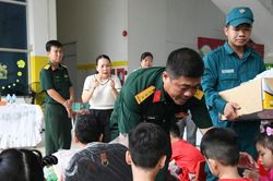 Tây Ninh chăm lo Tết Trung thu cho trẻ em khó khăn