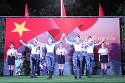 “Thắp lửa quyết tâm, vươn tầm bản lĩnh” trên thao trường Vùng 4