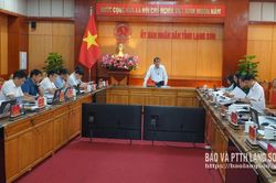 Tổ công tác của Chủ tịch UBND tỉnh chỉ đạo thực hiện mục tiêu tăng trưởng kinh tế năm 2026 họp kỳ tháng 9