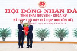 Đồng chí Nguyễn Thế Mạnh được bầu giữ chức Chủ tịch UBND tỉnh Thái Nguyên