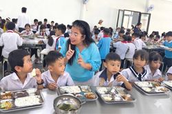 Vận h&agrave;nh trường nội tr&uacute; đi v&agrave;o nền nếp