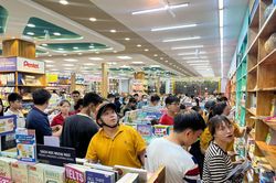 Thủ tướng: Huy động nguồn lực cung ứng đủ sách giáo khoa, báo cáo trước 22/9